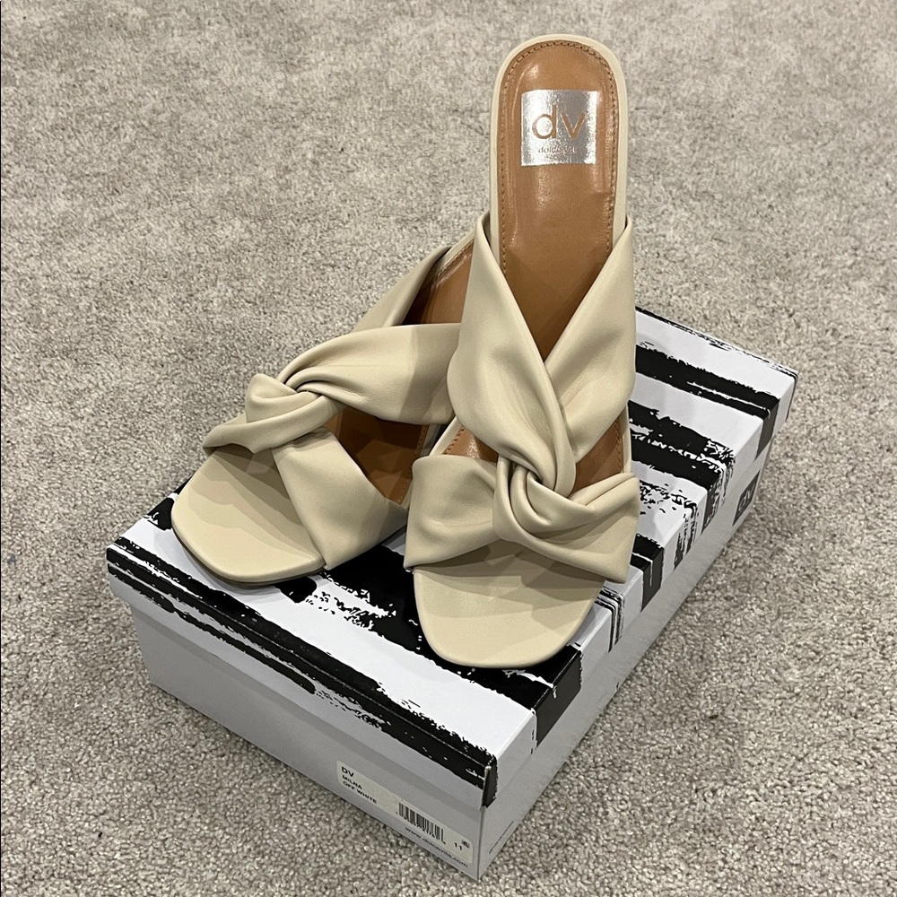 DV by Dolce Vita Milna Knot Slide Sandals